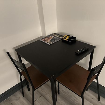 Hills View Apartments Manchester Extérieur photo