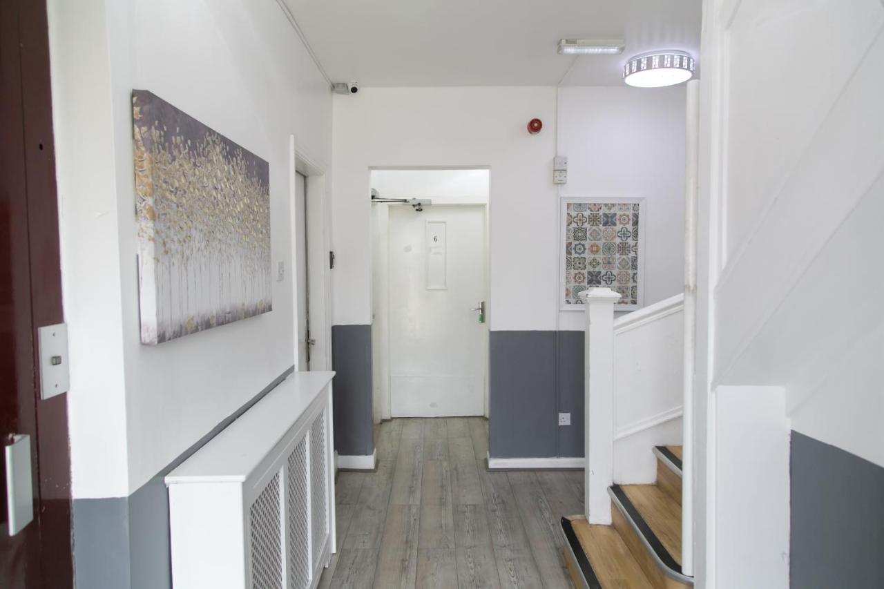 Hills View Apartments Manchester Extérieur photo