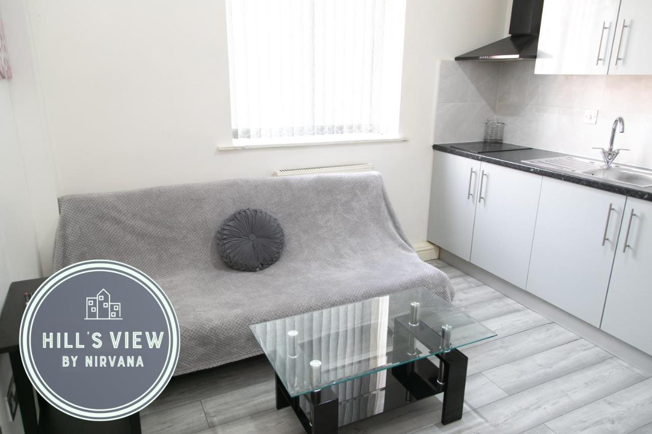 Hills View Apartments Manchester Extérieur photo