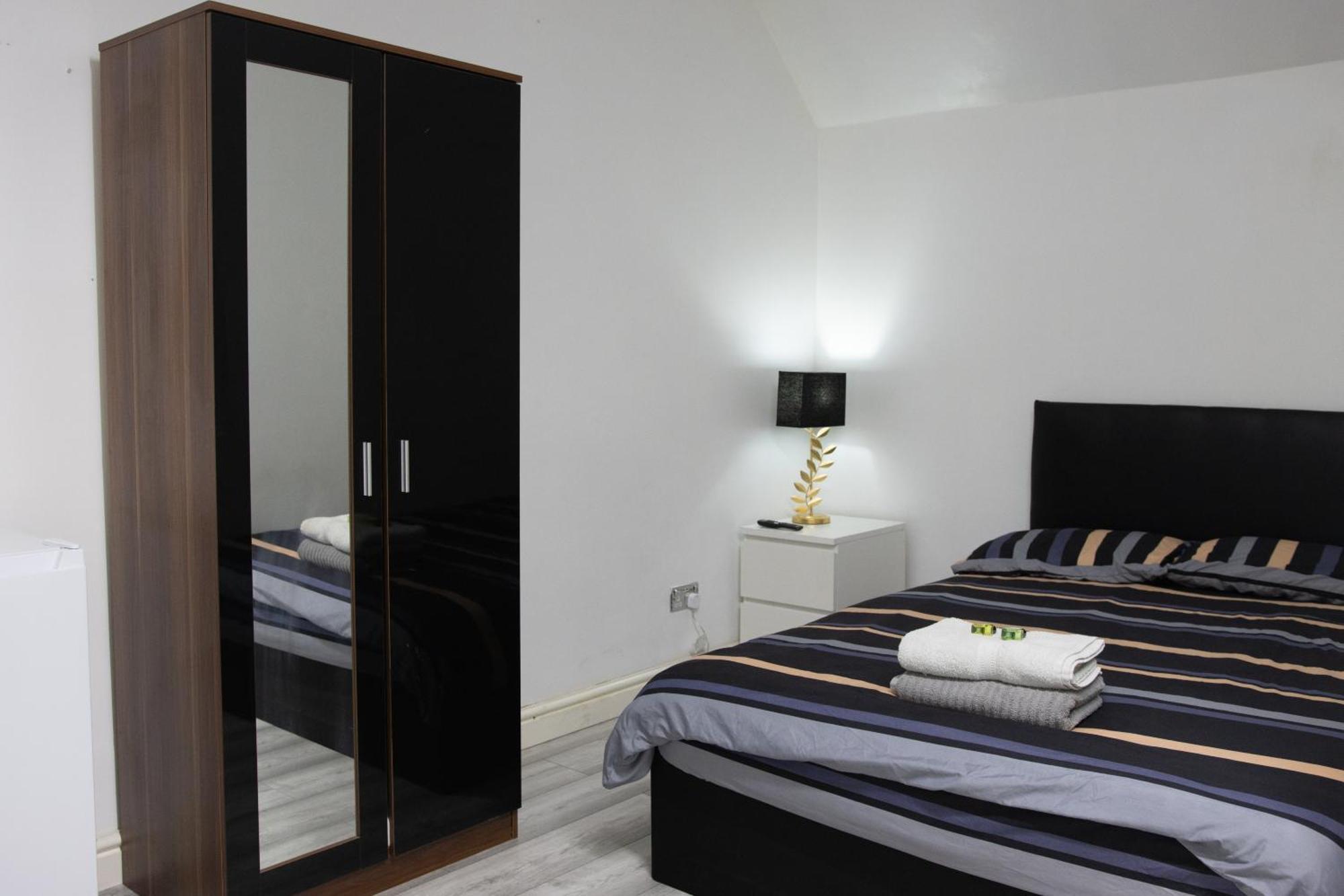 Hills View Apartments Manchester Extérieur photo